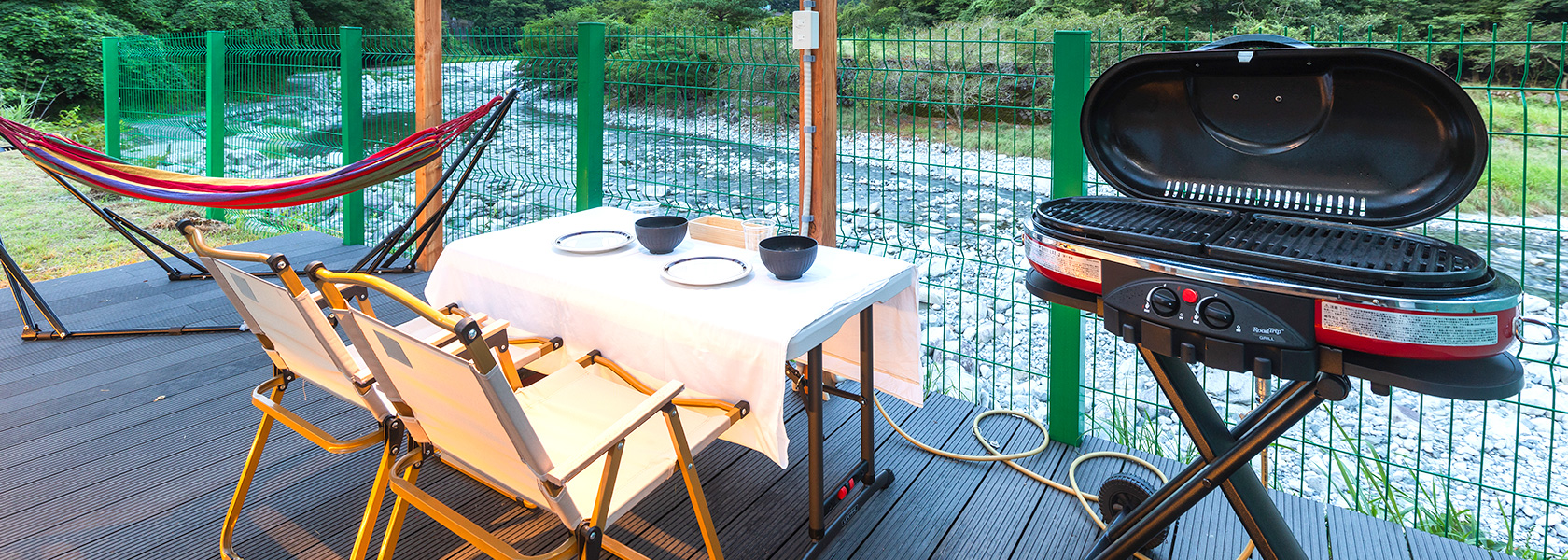 テント型グランピング